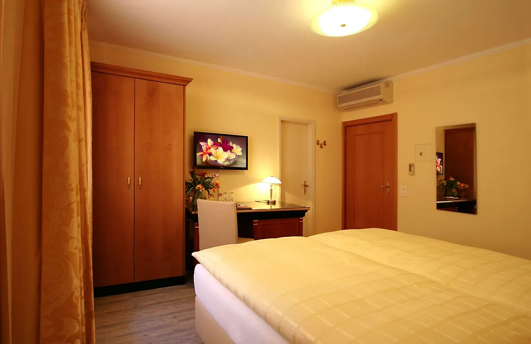 Hotel Garni Golf-1